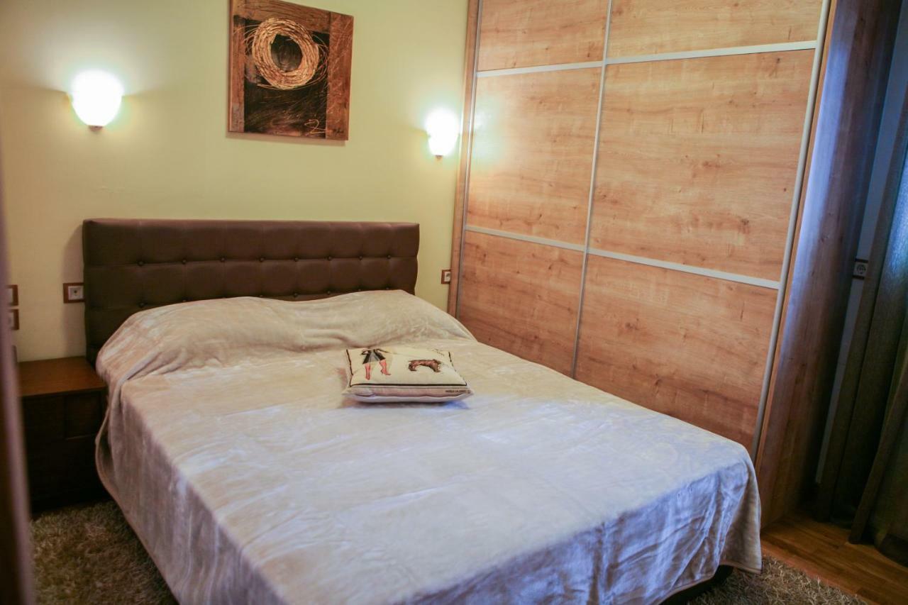 Pacithea Villa *